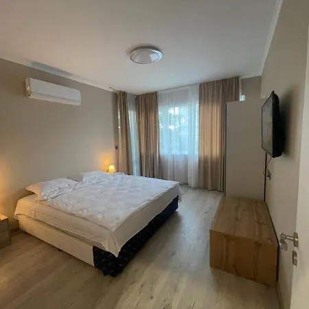 Center 2 Apartamento *