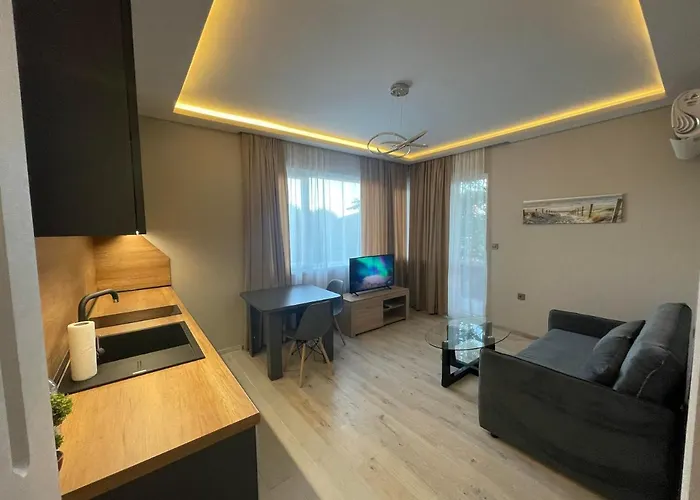 Apartment Center 2 *